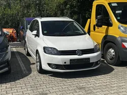 Candyweiß Gebraucht 2011 VW Golf Plus Cross Highline Van / Kleinbus | 2.850 €