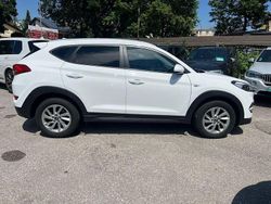 Weiß Gebraucht 2018 Hyundai Tucson Classic SUV | 15.900 € (Fairer Preis)