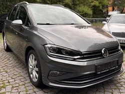 Grau Gebraucht 2018 VW Golf Sportsvan Van / Kleinbus | 17.399 € (Etwas zu teuer)