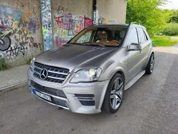 Braun Gebraucht 2009 Mercedes ML63 AMG AMG SUV | 18.900 € (Superpreis)