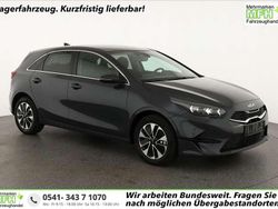 Experience grün metallic Neu 2025 Kia Ceed Kleinwagen | 24.045 € (Guter Preis)