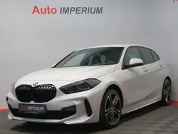 Weiß Gebraucht 2022 BMW 120 M Sport Kleinwagen | 29.990 € (Fairer Preis)