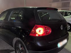 Schwarz Gebraucht 2005 VW Golf V Limousine | 1.100 € (Guter Preis)