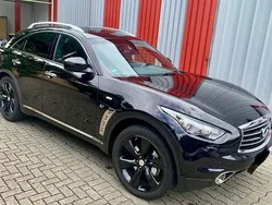 Schwarz Gebraucht 2016 Infiniti QX70 S Design SUV | 19.950 € (Superpreis)
