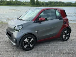 Rot Gebraucht 2021 Smart ForTwo Electric Drive Kleinwagen | 11.300 € (Fairer Preis)