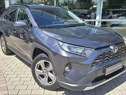 Grau Gebraucht 2022 Toyota RAV4 Hybrid Team SUV | 29.550 € (Guter Preis)