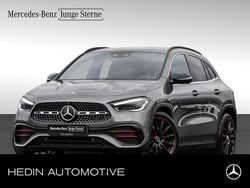 Grau Gebraucht 2020 Mercedes GLA200 AMG SUV | 34.850 € (Fairer Preis)
