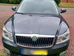 Grau Gebraucht 2010 Skoda Octavia Kombi | 6.000 € (Guter Preis)