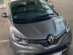 Grau Gebraucht 2018 Renault Grand Scénic IV Initiale Paris Van / Kleinbus | 18.799 € (Fairer Preis)