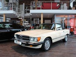 Beige Gebraucht 1987 Mercedes 560 Cabrio | 24.900 €