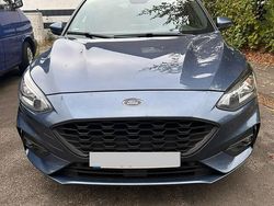 Blau Gebraucht 2018 Ford Focus ST-Line Limousine | 10.500 € (Teuer)