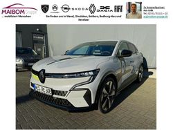 Grau Gebraucht 2024 Renault Mégane Techno Limousine | 32.990 € (Fairer Preis)