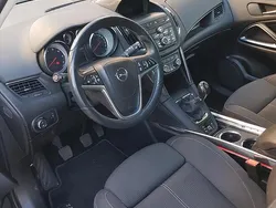 Weiß Gebraucht 2014 Opel Zafira Tourer Van / Kleinbus | 8.200 €