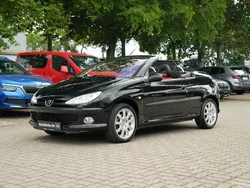 Noir onyx Gebraucht 2001 Peugeot 206 CC Platinum Cabrio | 5.899 €