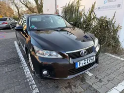 Lexus CT200h