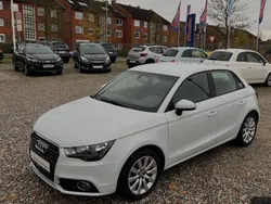 Weiß Gebraucht 2014 Audi A1 Sportback Ambition Kleinwagen | 12.600 € (Fairer Preis)