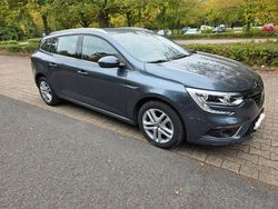 Silber Gebraucht 2020 Renault Mégane IV Intens Limousine | 16.100 € (Fairer Preis)