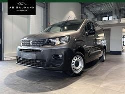 Grau Gebraucht 2022 Peugeot Partner Premium Van | 19.990 € (Etwas zu teuer)