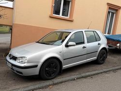 Silber Gebraucht 2001 VW Golf IV Kleinwagen | 1.550 € (Fairer Preis)