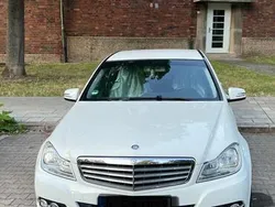 Weiß Gebraucht 2012 Mercedes C220 Limousine | 11.850 € (Fairer Preis)