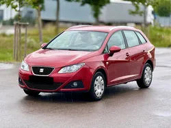 Rot Gebraucht 2011 Seat Ibiza ST Kombi | 1.650 € (Superpreis)
