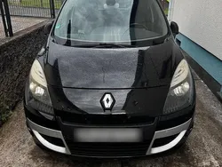 Schwarz Gebraucht 2011 Renault Scénic III Van / Kleinbus | 3.999 € (Guter Preis)