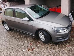 Silber Gebraucht 2015 VW Golf VII Limousine | 10.000 €