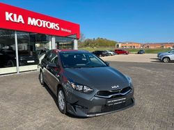 Grau Gebraucht 2024 Kia Ceed Sportswagon Comfort Kombi | 23.780 € (Superpreis)