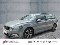 Mondsteingrau Gebraucht 2022 VW Passat Business Kombi | 20.460 € (Fairer Preis)