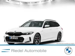 Weiß Gebraucht 2025 BMW 330e Performance Kombi | 62.449 €