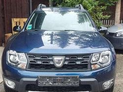 Blau Gebraucht 2017 Dacia Duster Black Shadow SUV | 10.000 € (Guter Preis)