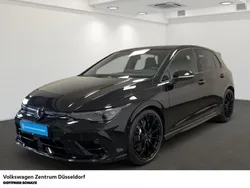 Schwarz Gebraucht 2024 VW Golf VIII Black Edition Limousine | 53.990 € (Teuer)