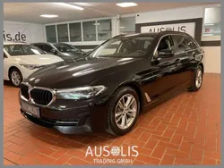 Schwarz (saphirschwarz metall) Gebraucht 2023 BMW 520 Kombi | 33.490 € (Superpreis)