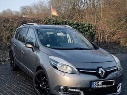 Grau Gebraucht 2014 Renault Grand Scénic III Bose Edition Van / Kleinbus | 8.300 € (Etwas zu teuer)