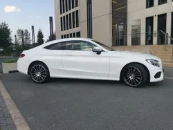 Weiß Gebraucht 2016 Mercedes C180 AMG line Coupé | 22.400 € (Fairer Preis)