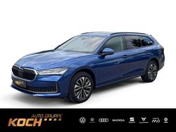 Cobalt blau metallic Neu 2025 Skoda Superb Selection Kombi | 46.999 € (Fairer Preis)