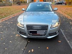 Grau Gebraucht 2010 Audi A5 Limousine | 9.999 € (Guter Preis)