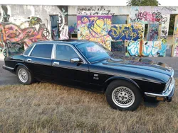 Schwarz Gebraucht 1989 Jaguar XJ40 Limousine | 8.000 €