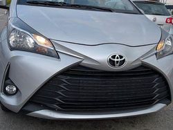 Silber Gebraucht 2019 Toyota Yaris Limousine | 12.900 € (Fairer Preis)