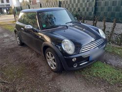 Schwarz Gebraucht 2004 Mini ONE Kleinwagen | 2.400 € (Fairer Preis)