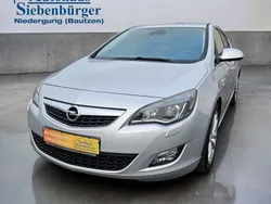 Silber Gebraucht 2012 Opel Astra Innovation Limousine | 7.990 € (Fairer Preis)