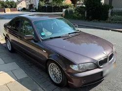Rot Gebraucht 2003 BMW 318 Limousine | 1.599 € (Teuer)