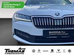 Moonweiss metallic Gebraucht 2020 Skoda Superb Ambition Kombi | 21.880 € (Fairer Preis)
