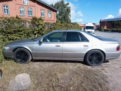 Beige Gebraucht 1999 Cadillac STS Coupé | 4.000 €