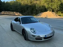 Silber Gebraucht 2004 Porsche 911 Carrera Coupé | 44.000 €