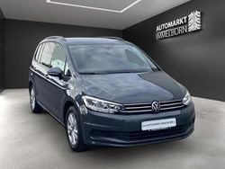 Grau Gebraucht 2023 VW Touran Comfortline Van / Kleinbus | 27.950 € (Guter Preis)