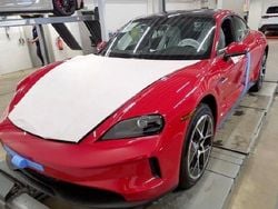 Rot Neu 2025 Porsche Taycan Limousine | 68.900 €