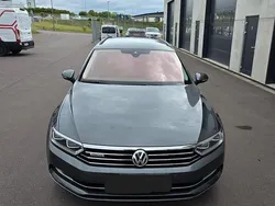 Grau Gebraucht 2016 VW Passat Comfortline Kombi | 15.900 € (Fairer Preis)