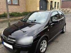 Schwarz Gebraucht 2006 Opel Corsa Kleinwagen | 1.990 €