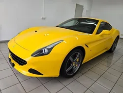 Gelb Gebraucht 2017 Ferrari California Cabrio | 132.990 €